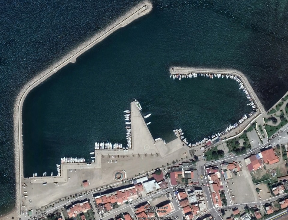 marine-with-breakwater